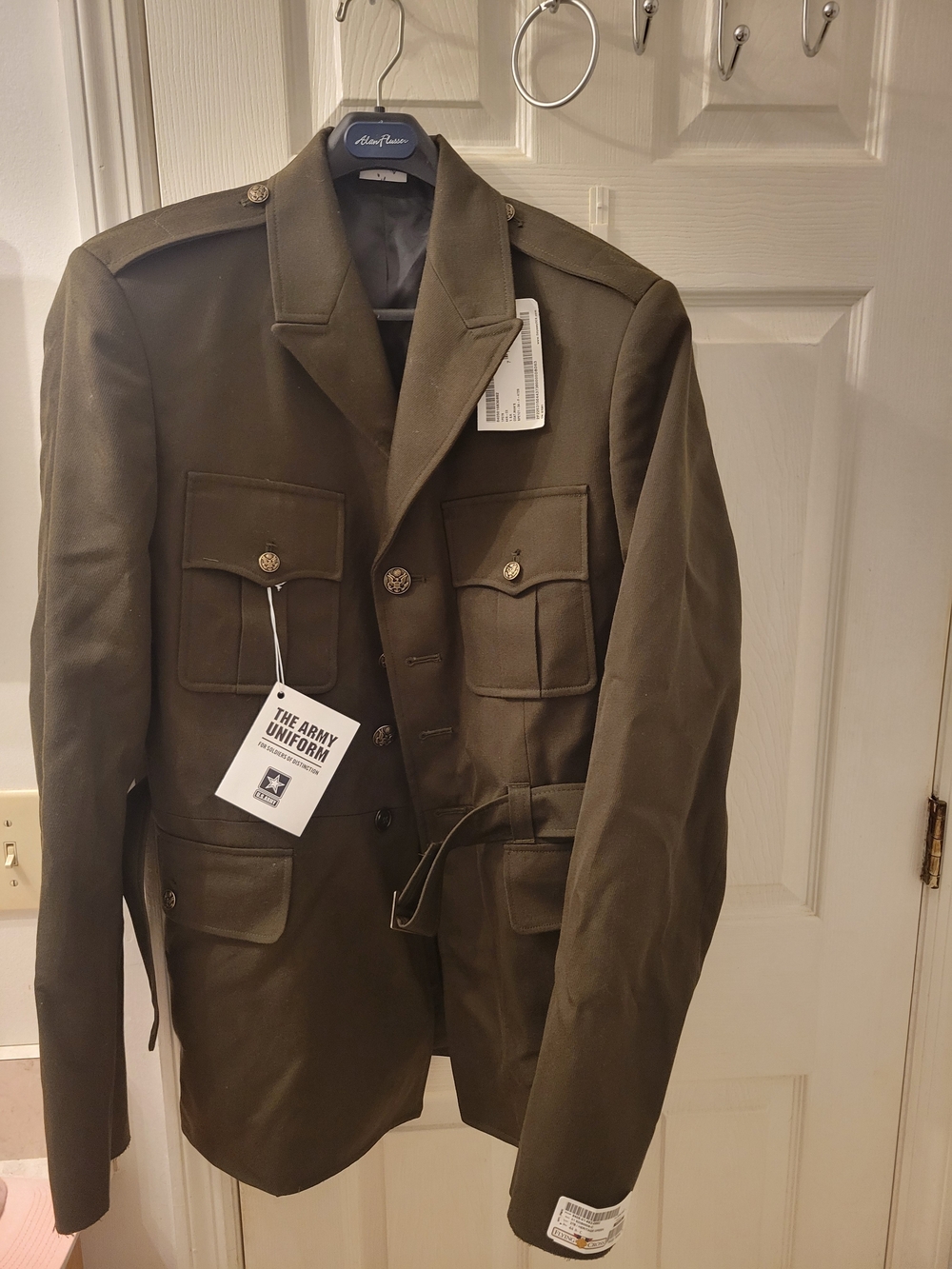 The Official Army Green Service Uniform Frpm Flying Cross